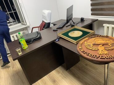 мебель офисные: Кеңсе эмереги комплекти, ДСП, түсү - Күрөң