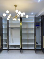 Шкафы для одежды: Шкаф для одежды, Новый, Прямой, Другой материал — 32