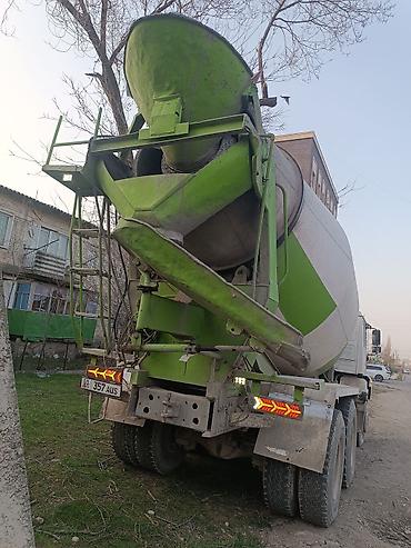 хово стар: Бетономешалка, 2011 г., 10 м3 — 2