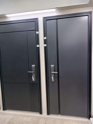 Двери для домов и квартир: Продается входные город Токмок на базаре на против ресторана МИК — 2