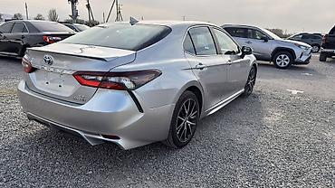 2022: Toyota Camry: 2022 г., 2.5 л, Вариатор, Гибрид, Седан — 6