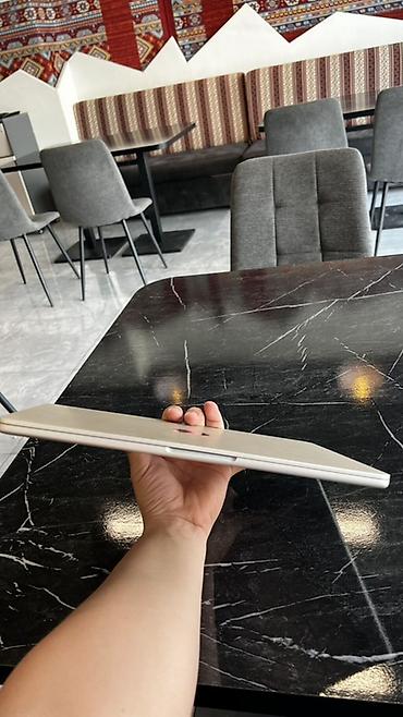 Ноутбуки Apple (MacBook): Для учебы, Б/у, Apple M2, ОЗУ, RAM: 8 ГБ — 9