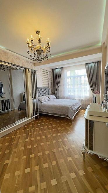 əmlak birjası: Yeni Yasamal, 3 otaqlı, Yeni tikili, m. İnşaatçılar, 115 kv. m — 8