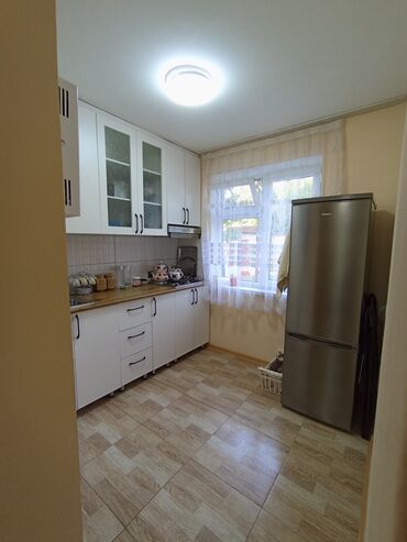 Köhnə tikili: Mingəçevir, 1 otaqlı, Köhnə tikili, 30 kv. m -da lalafo.az — 4 Köhnə tikili: Mingəçevir, 1 otaqlı, Köhnə tikili, 30 kv. m — 4