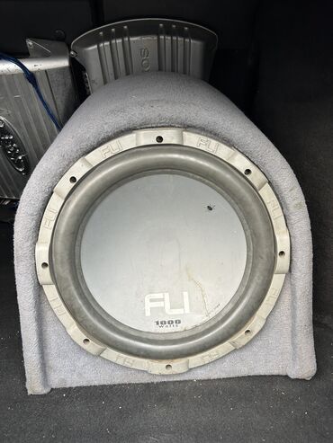 jbl kalonka masin ucun: 1000 watt 300 rms . Hec bir problemi yoxdur. Temirde olmayib