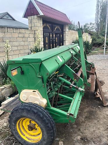 niva kombayn satisi: Taxıl səpən aqreqat – traktor qoşqulu, mexaniki səpin sistemi - — 2