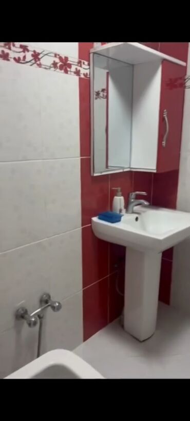 qubada frame evler: Binəqədi.r Cavadxan 13 Memar Əcəmi metrosun bir adimliqi .Moskva