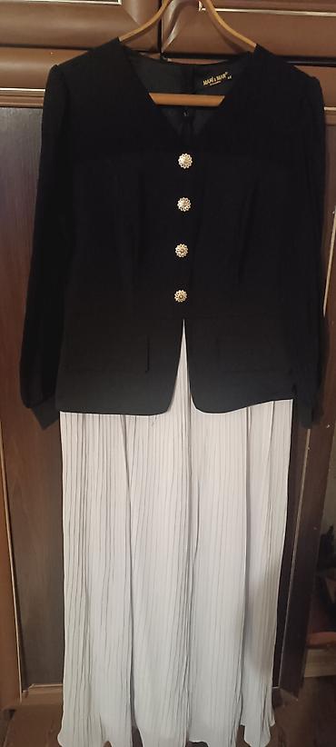 kohnə xalca aliram: Qadın dəsti – qara jaket + ağ plisəli ətək - Brend: MARE MARF — 1