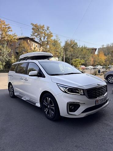 in car: Kia Carnival: 2020 г., 2.2 л, Автомат, Дизель, Минивэн — 3