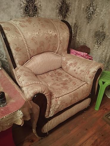barber kreslosu: İşlənmiş, Divan-kravat, Divan, Açılan — 6