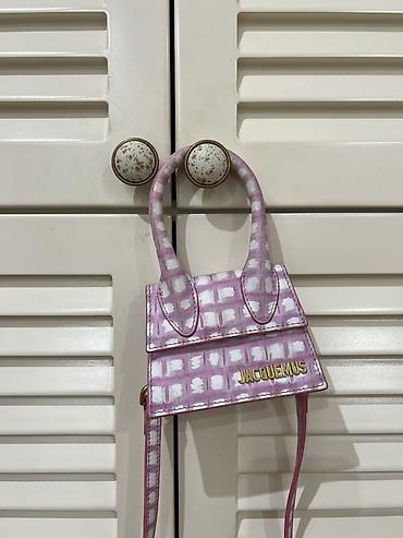 rm butik instagram: JACQUEMUS brendinə məxsus Le Chiquito Micro çanta, bənövşəyi və ağ — 3