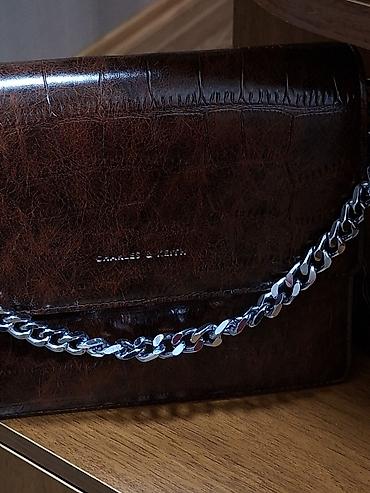 Çantalar: Çiyin çantası, Charles & Keith, İşlənmiş — 2
