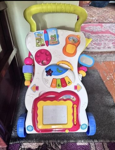 обувь на годик: Развивающий толокар-ходунки для малышей - Яркая музыкальная панель с