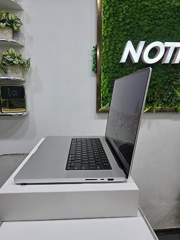 apple macbook: Для программирования, Б/у, Apple M3 Max, ОЗУ, RAM: 32 ГБ — 4