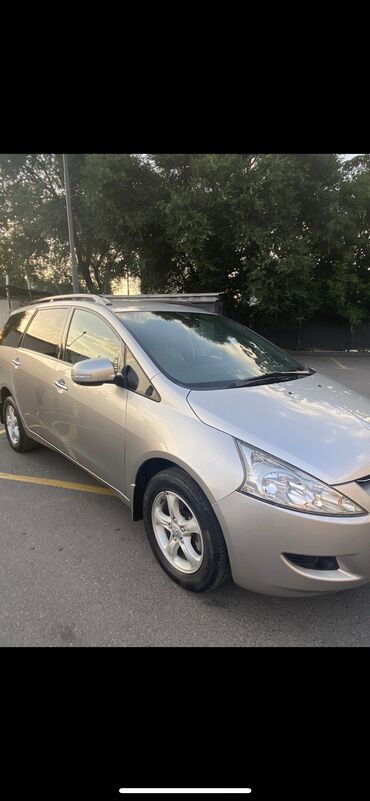 Mitsubishi: Mitsubishi Grandis: 2010 г., 2.4 л, Автомат, Бензин, Минивэн — 11