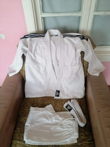İdman formaları: Məhsul: Judo/ciyudo üçün komplekt formalar Təsvir: - Brend: Adidas — 5