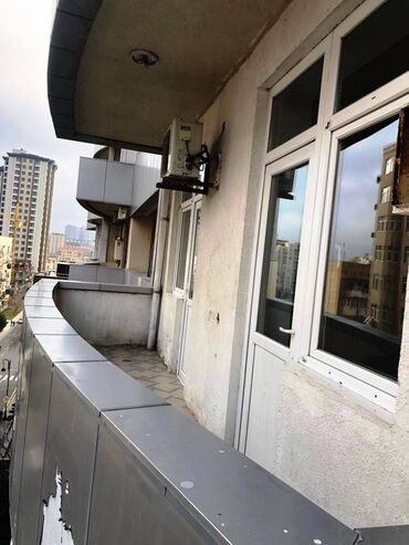 Uzunmüddətli kirayə mənzillər: Megafun binasının yanı 16 mərtəbəli binanın 7-ci mərtəbəsi ümumi — 11