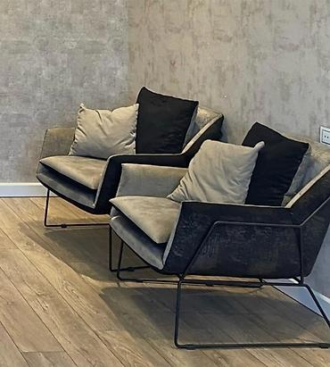 loft masa: İşlənmiş, İtaliya — 8