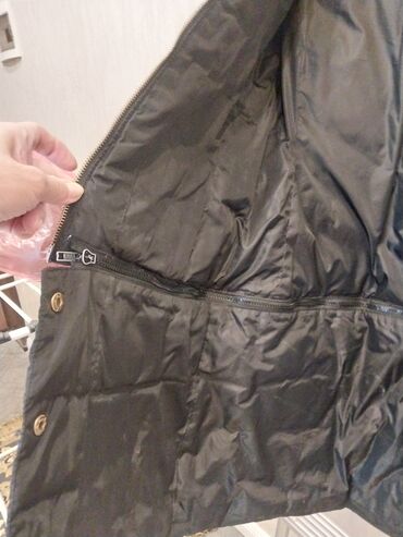 Пуховики и зимние куртки: Пуховик, Длинная модель, Стеганый, M — 9