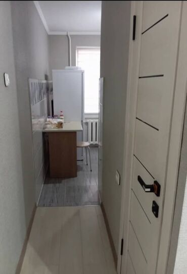 однокомнатная квартира в центре: 1 комната, 32 м², 104 серия, 1 этаж, Косметический ремонт