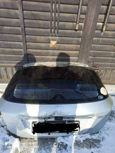 продажа авто в бишкеке срочно: Крышка багажника Honda, 2002 г., Б/у, Оригинал
