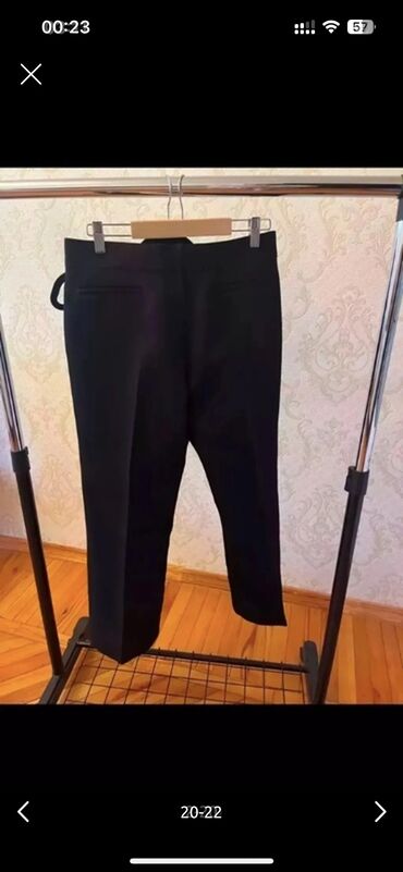 Otaq bitkiləri: Zara qara şalvar. bir neçe defe geyilib teze kimidir. m razmer — 18