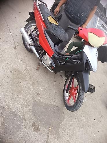 bakida mini traktor: Gornduyu kimidir pol afdamatdi — 2