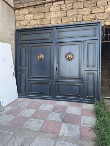 generator 2 kva: Darvaza tezə eni 3 metir hündürü 2.60 həyətə açılan