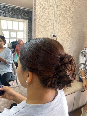 Парикмахеры: Услуги парикмахера-стилиста. Женские стрижки и укладки любой длины: от — 9