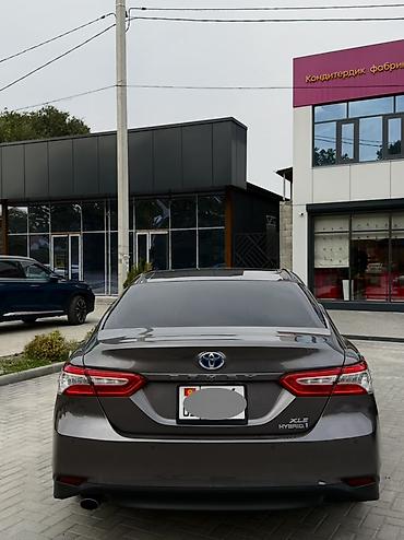 Транспорт: Toyota Camry: 2018 г., 2.5 л, Автомат, Гибрид, Седан — 4