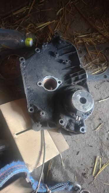 Другие детали для мотора: Набор деталей ГРМ и навесных элементов двигателя (б/разбор) В — 8