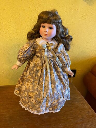 Figurice i makete: Kolekcija porcelanskih lutki – set od 3 komada - Lutka 1: Visoka — 9