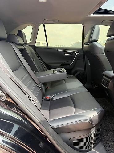 Toyota: Toyota RAV4: 2019 г., Гибрид, Кроссовер — 18