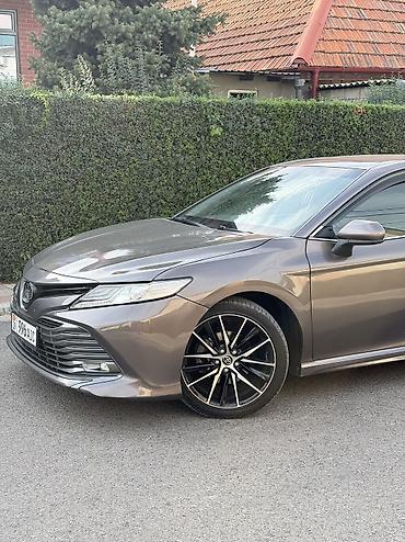 Toyota: Toyota Camry: 2018 г., 2.5 л, Автомат, Бензин, Седан — 2