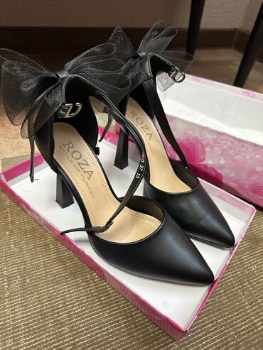 вечерние женские туфли: Туфли 37, цвет - Черный