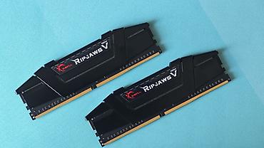 ddr5 sdram: Оперативная память G.Skill Ripjaws V, комплект 16 ГБ (2×8 ГБ) - Тип — 1