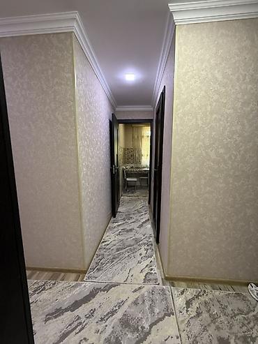 квартира посуточно: 3 Otaq Daş bina orta blok 1ci mərtəbə. Sumqayıt 2 ci mikrayon pioner — 4