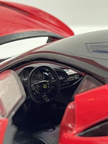 Avtomobil modelləri: Ferrari, 2025 il, 1:24, Dəmir, Rayonlara çatdırılma, Ünvandan götürmə, Pulsuz çatdırılma — 22