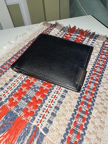tebii daş: Tommy Hilfiger kişilər üçün dəri pulqabı (original) - Rəng: qara - — 1