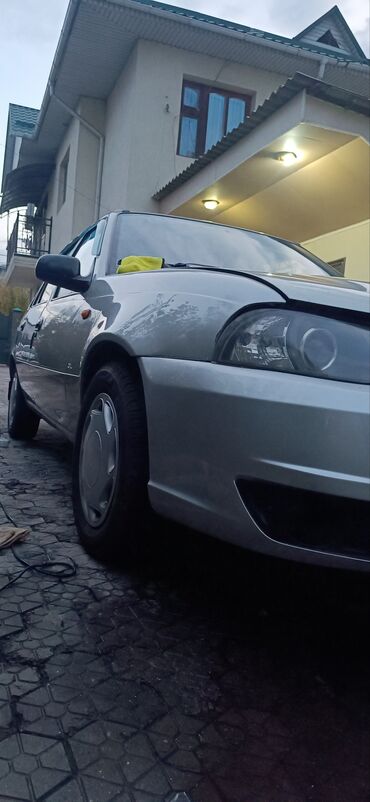 транспорт продажа: Daewoo Nexia: 2008 г., 1.6 л, Механика, Бензин, Седан