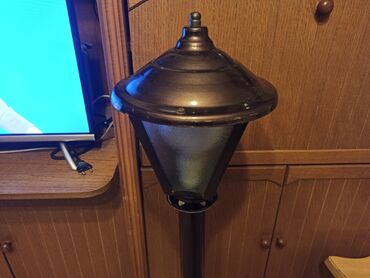 Baštenska rasveta: Mali lampion za dvorište. Visina 1m. Bez oštećenja. Moguće je slanje na lalafo.rs — 10 Baštenska rasveta: Mali lampion za dvorište. Visina 1m. Bez oštećenja. Moguće je slanje — 10