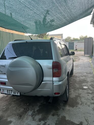 Toyota: Toyota RAV4: 2003 г., 1.8 л, Механика, Бензин, Кроссовер — 4