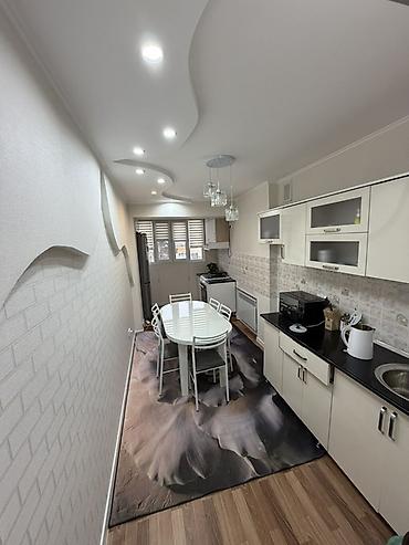 Посуточная аренда квартир: 3 комнаты, Постельное белье, Парковка, Бронь — 5