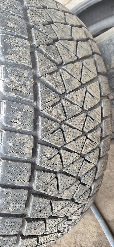 зиние шины: Bridgestone Blizzak, зимняя бескамерная шина Размер: 275/60 R18 113R — 2