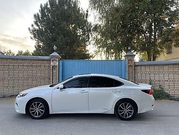 меняю на скот: Lexus ES: 2017 г., 2.5 л, Автомат, Гибрид — 5