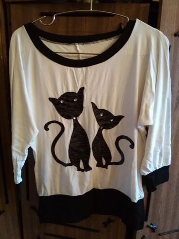 Köynək və bluzalar: Koftaların hər biri 1 manatdan, razmer S(36). Ünvan Azadlıq -da lalafo.az — 15 Köynək və bluzalar: Koftaların hər biri 1 manatdan, razmer S(36). Ünvan Azadlıq — 15