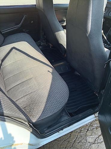 VAZ (LADA): VAZ 2107 sedan - Kuzov: ağ rəng, klassik 4 qapılı sedan gövdə - Nömrə — 15