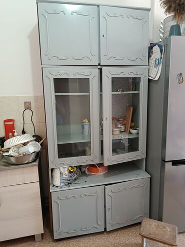 бак сатам: Колдонулган Ашкана үчүн шкаф