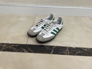 мужские кроссовки adidas: Adidas Samba (Оригинал)
42 размер 
Сост 8/10