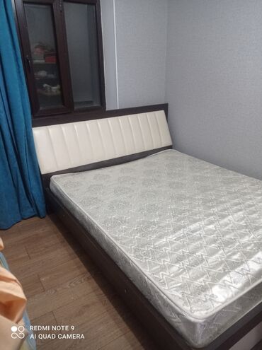 кровать двухспальный: Диван-кровать, цвет - Белый, Б/у